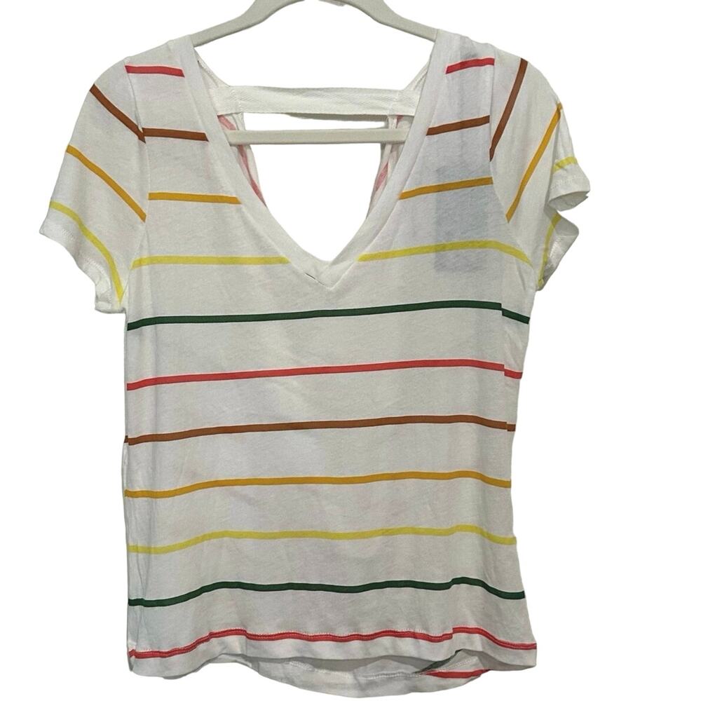 Chaser short sleeve drape back tee
Striped‎ V neck size S